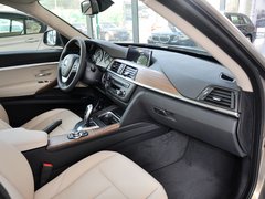 2013款 320i 2.0T 自动 风尚设计套装