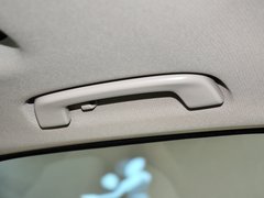 2013款 320i 2.0T 自动 风尚设计套装