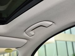 2013款 320i 2.0T 自动 风尚设计套装