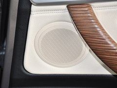 2013款 320i 2.0T 自动 风尚设计套装