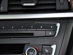 2013款 320i 2.0T 自动 风尚设计套装