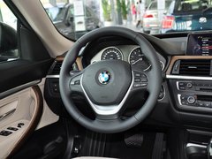 2013款 320i 2.0T 自动 风尚设计套装