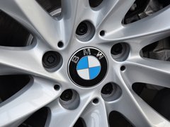 2013款 320i 2.0T 自动 风尚设计套装