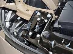 2013款 320i 2.0T 自动 风尚设计套装