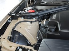 2013款 320i 2.0T 自动 风尚设计套装