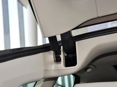 2013款 320i 2.0T 自动 风尚设计套装