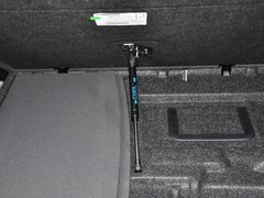 2013款 320i 2.0T 自动 风尚设计套装