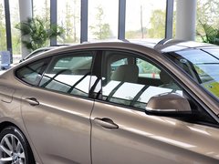 2013款 320i 2.0T 自动 风尚设计套装