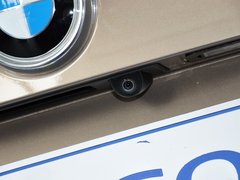 2013款 320i 2.0T 自动 风尚设计套装