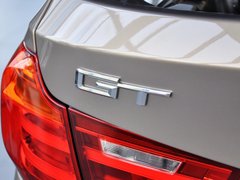 2013款 320i 2.0T 自动 风尚设计套装
