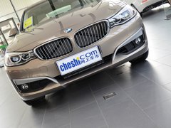 2013款 320i 2.0T 自动 风尚设计套装