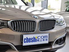 2013款 320i 2.0T 自动 风尚设计套装