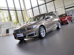 2013款 320i 2.0T 自动 风尚设计套装