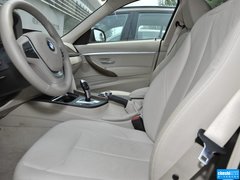 2013款 320i 2.0T 自动 风尚设计套装