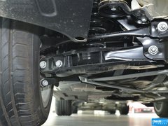 2013款 320i 2.0T 自动 风尚设计套装