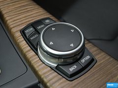 2013款 320i 2.0T 自动 风尚设计套装