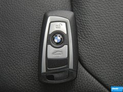 2013款 320i 2.0T 自动 风尚设计套装