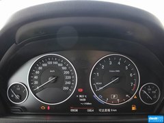 2013款 320i 2.0T 自动 风尚设计套装