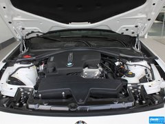 2013款 320i 2.0T 自动 风尚设计套装