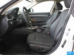 2013款 320i 2.0T 自动 风尚设计套装