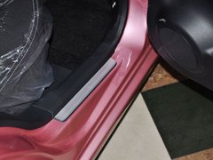2013款 1.0L 自动 20周年限量版