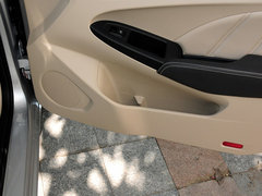 2013款 1.6DVVT 手动 致领版