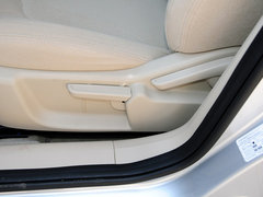 2013款 1.6DVVT 手动 致领版