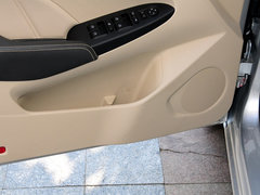2013款 1.6DVVT 手动 致领版