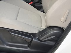 2013款 2.0L 自动 两驱舒适型
