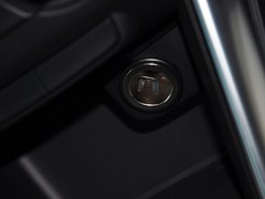 2013款 2.0L 自动 两驱舒适型