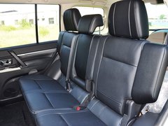 帕杰罗 2014款 3.0L 自动 精英版 7座