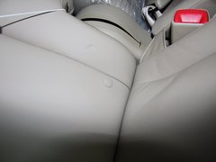 汉兰达 2013款 2.7L 自动 两驱紫金版 7座