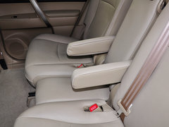 汉兰达 2013款 2.7L 自动 两驱紫金版 7座