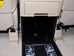 2013款 2.7L 自动 两驱紫金版 7座