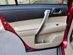 汉兰达 2013款 2.7L 自动 两驱紫金版 7座