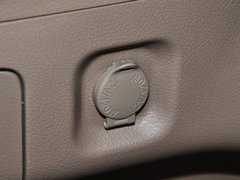 汉兰达 2013款 2.7L 自动 两驱紫金版 7座