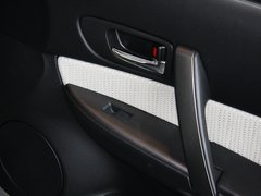 2013款 2.0L 自动 时尚型