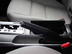 2013款 2.0L 自动 时尚型