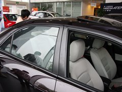 2013款 2.0L 自动 时尚型