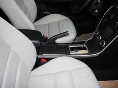 2013款 2.0L 自动 时尚型