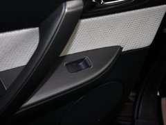 2013款 2.0L 自动 时尚型