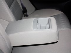 2013款 2.0L 自动 时尚型