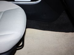 2013款 2.0L 自动 时尚型