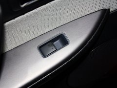 2013款 2.0L 自动 时尚型