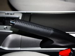 2013款 2.0L 自动 时尚型