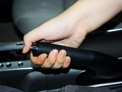 2013款 2.0L 自动 时尚型