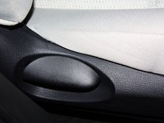 2013款 2.0L 自动 时尚型