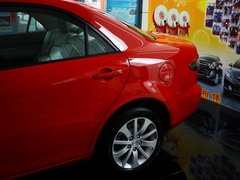 2013款 2.0L 自动 时尚型