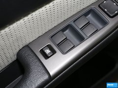 2013款 2.0L 自动 时尚型