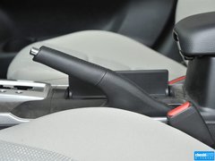 2013款 2.0L 自动 时尚型